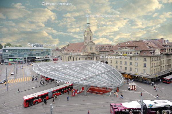 SCHWEIZ - Verkehr, Mobilität - Bahnhofsplatz Bern