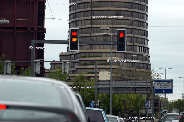 SCHWEIZ - Verkehr, Mobilität – Rush Hour, Basel Bahnhof SBB