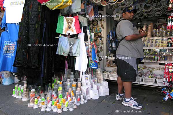 WORLD - Tourismus / Tourism - Souvenir, Pisa, Italia