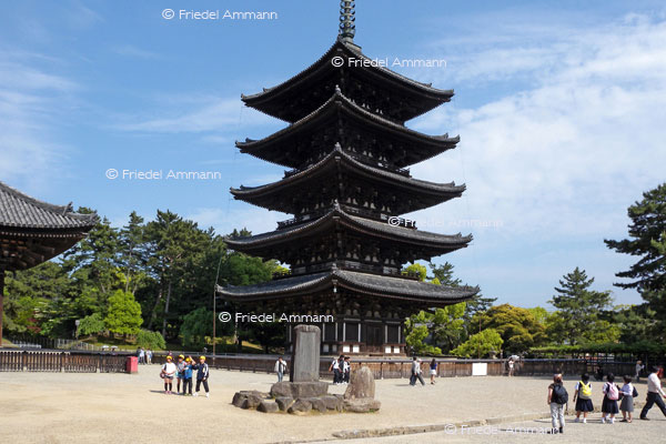 WORLD - Tourismus / Tourism - visiting Nara, five story Pagoda, Japan