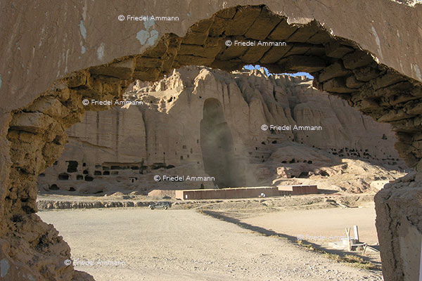 WORLD - Afghanistan - Buddha niches of Bamyan