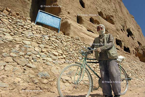WORLD - Afghanistan - Buddha niches of Bamyan