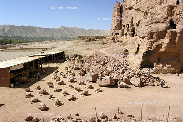 WORLD - Afghanistan - Buddha niches of Bamyan