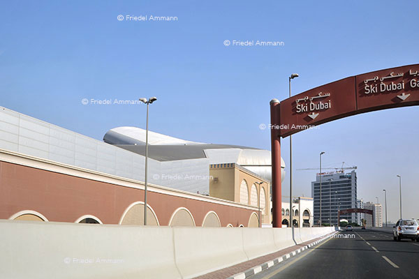 WORLD - Dubai - Skihall
