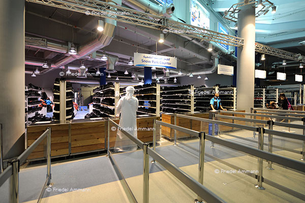 WORLD - Dubai - Skihall