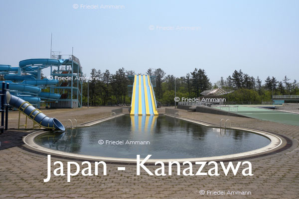WORLD – Japan – Water Park, Kanazawa Beach