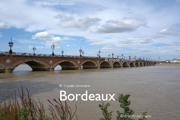 WORLD - France, Sud Ouest - Pont de Pierre, Bordeaux