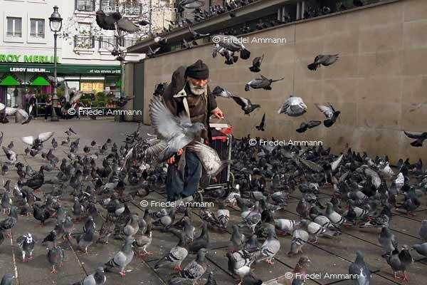 WORLD - France, Paris - Clochard