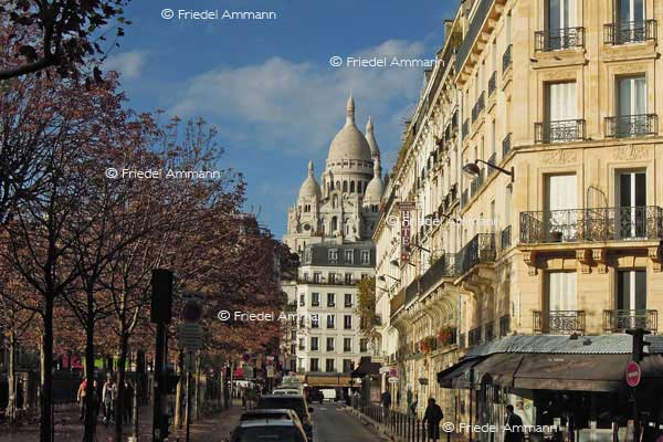 WORLD - France, Paris – Sacré Coeur, Place d’Anvers