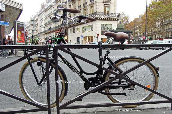 WORLD - France, Paris - Peugeot