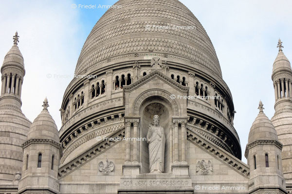WORLD - France, Paris – Sacré Coeur, Place d’Anvers