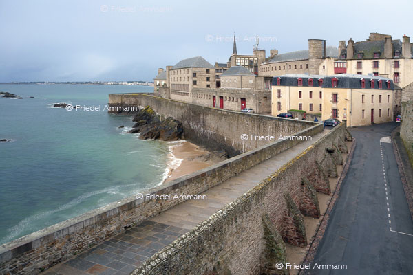 WORLD – France, Bretagne - St Malo