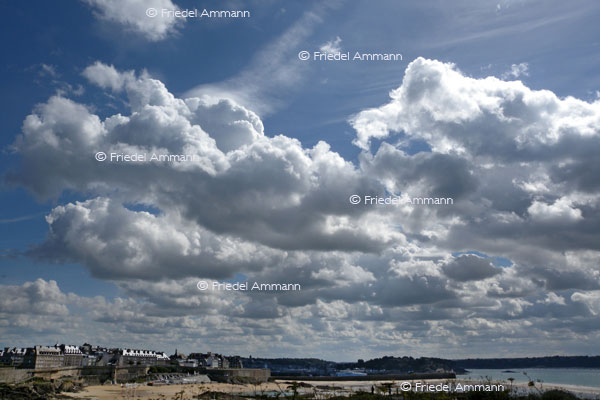 WORLD – France, Bretagne - St Malo