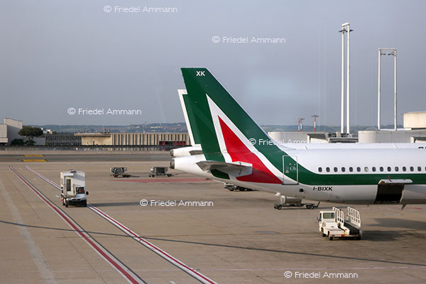 WORLD - Italia - Fiumicino Airport, Rom