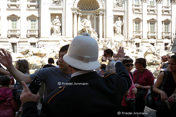 WORLD - Italia, Rom - Fontana di Trevi