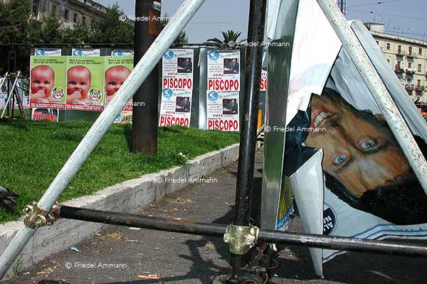 WORLD - Italia, Napoli 