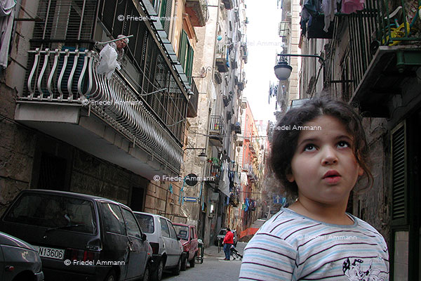 WORLD - Italia, Napoli - Spanisches Quartier / Quartiere Spagnolo