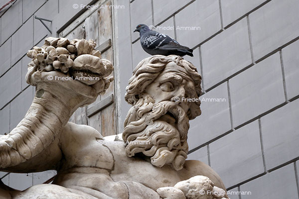 WORLD - Italia, Napoli 