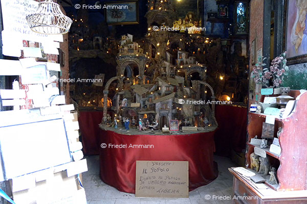WORLD - Italia, Napoli 