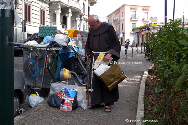 WORLD - Italia, Napoli  