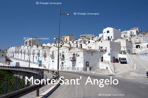 WORLD - Italia, Sud - Monte Sant' Angelo