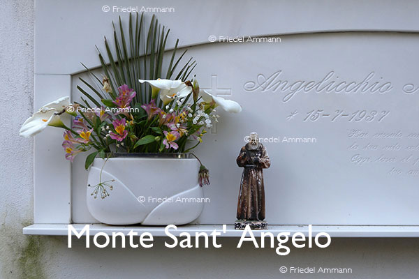 WORLD - Italia, Sud - Monte Sant' Angelo