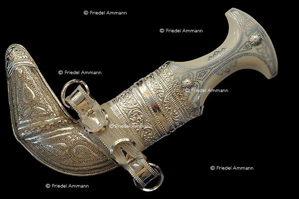 WORLD – Oman - Khanjar Knife