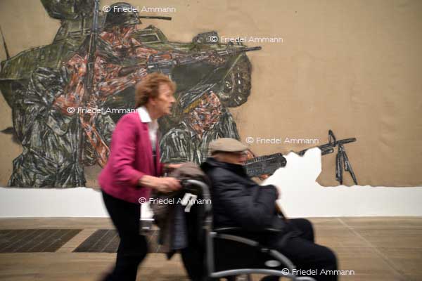 WORLD – London - Tate Gallery