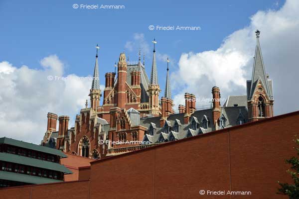 WORLD – London - St. Pancras International Station