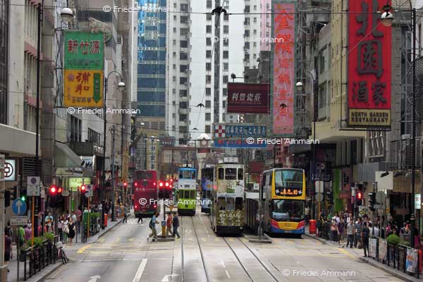 WORLD – Hong Kong – Des Voeux Road