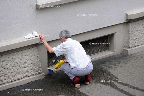 WIRTSCHAFT / ECONOMY - Handwerk / Craft – Hausabwart / Caretaker