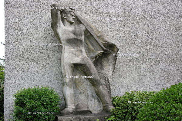 WIRTSCHAFT / ECONOMY - Handwerk / Craft – Denkmal / Memorial