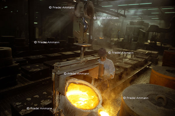 WIRTSCHAFT / ECONOMY - Handwerk / Craft – Giesser / Caster