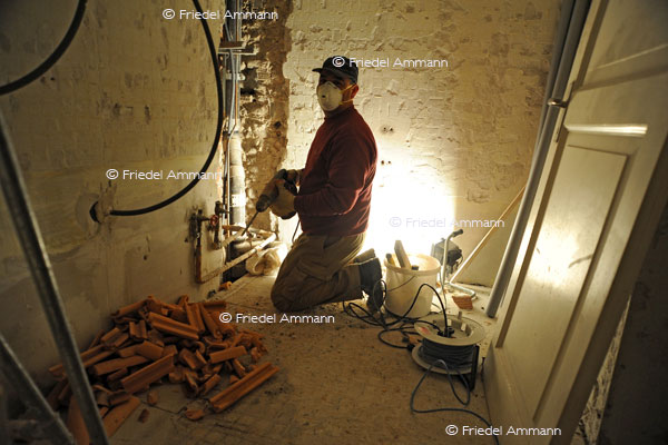 WIRTSCHAFT / ECONOMY - Handwerk / Craft – Maurer / Bricklayer