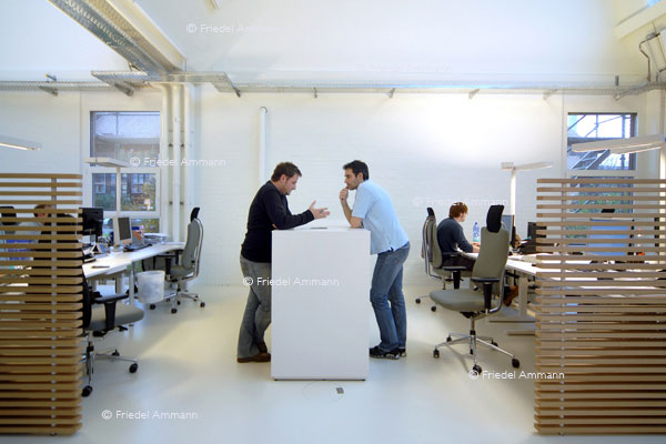 WIRTSCHAFT / ECONOMY - Büro / Office - vitra.