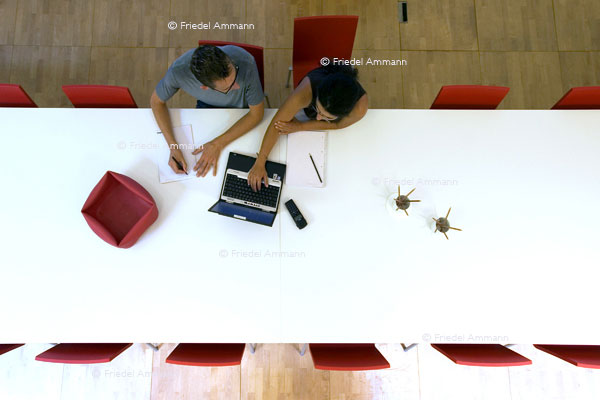 WIRTSCHAFT / ECONOMY - Büro / Office - vitra.