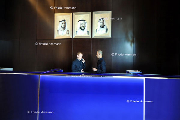 WIRTSCHAFT / ECONOMY - Dienstleistung / Service – Receptionists, Dubai