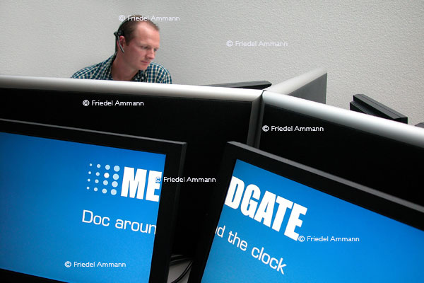 WIRTSCHAFT / ECONOMY - Dienstleistung / Service – Telemedizinberatung / Telemedicine helpdesk
