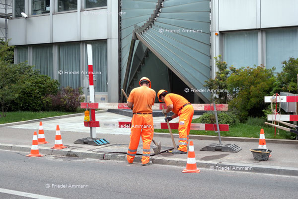 WIRTSCHAFT / ECONOMY – Architektur / Building 