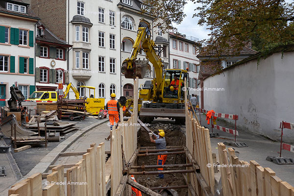WIRTSCHAFT / ECONOMY – Architektur / Building – Strassenarbeiten / Road Work, Basel
