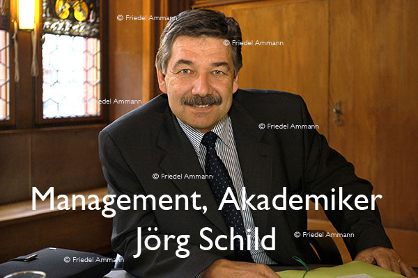WIRTSCHAFT / ECONOMY - Management / Akademiker - Jörg Schild, Präsident der Swiss Olympic Association 