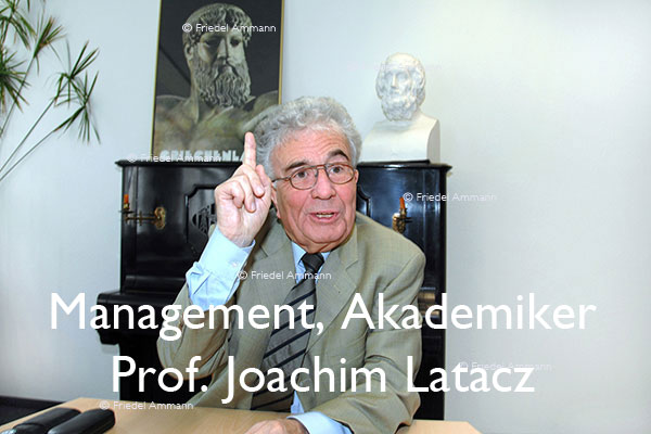 WIRTSCHAFT / ECONOMY - Management / Akademiker - Prof. Joachim Latacz, Altphilologe – Basel, Schweiz