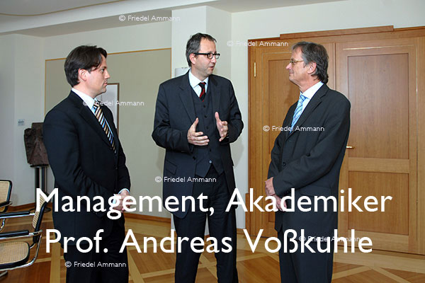WIRTSCHAFT / ECONOMY - Management / Akademiker - Prof. Andreas Voßkuhle, Präsident, Bundesverfassungsgericht - SPIEGEL-Gespräch - Karlsruhe, Deutschland