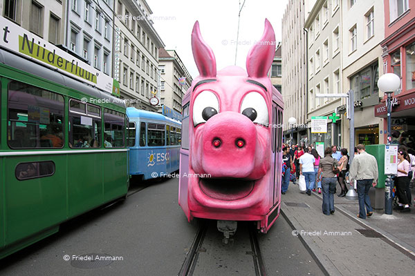 WIRTSCHAFT / ECONOMY - Business – Bankenwerbung / Save Money Advertising, Basel