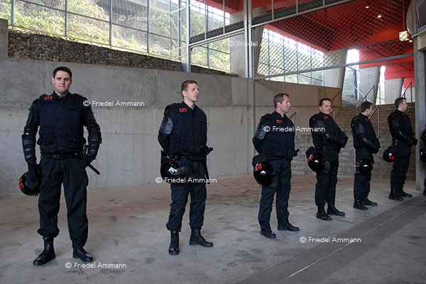 WIRTSCHAFT / ECONOMY - Business - Security