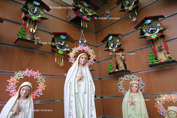 WIRTSCHAFT / ECONOMY - Business - Tourismus - Lourdes, France
