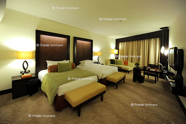 WIRTSCHAFT / ECONOMY - Big Business - Hotellerie, Tourismus
