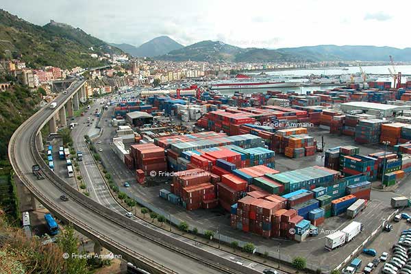 WIRTSCHAFT / ECONOMY - Big Business – Spedition, Salerno, Italia