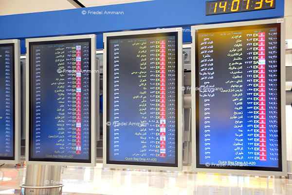  WIRTSCHAFT / ECONOMY - Globalisierung / Globalization - International Airport Dubai 