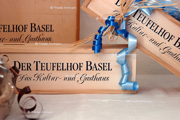WIRTSCHAFT / ECONOMY - Konsum / Consumption